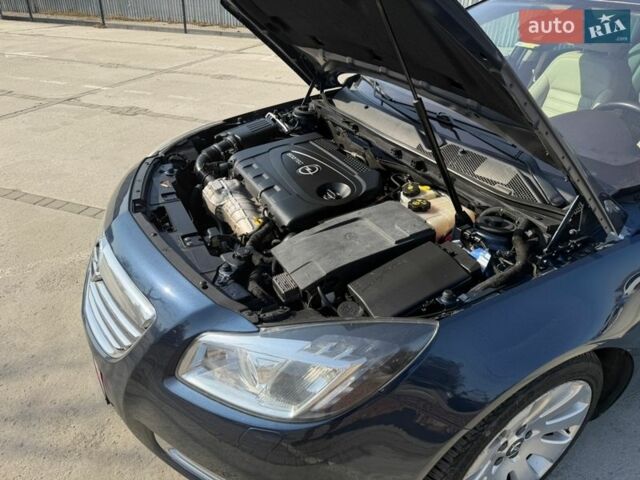 Синій Опель Інсігнія, об'ємом двигуна 2 л та пробігом 255 тис. км за 9400 $, фото 10 на Automoto.ua