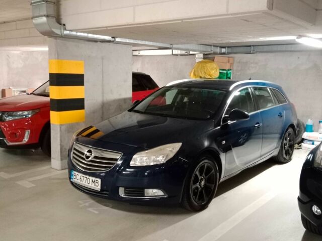 Синий Опель Инсигния, объемом двигателя 2 л и пробегом 355 тыс. км за 6900 $, фото 2 на Automoto.ua