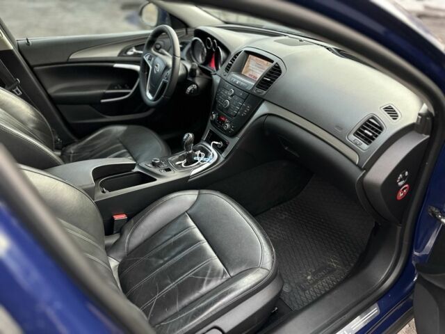 Синій Опель Інсігнія, об'ємом двигуна 2 л та пробігом 355 тис. км за 6600 $, фото 1 на Automoto.ua