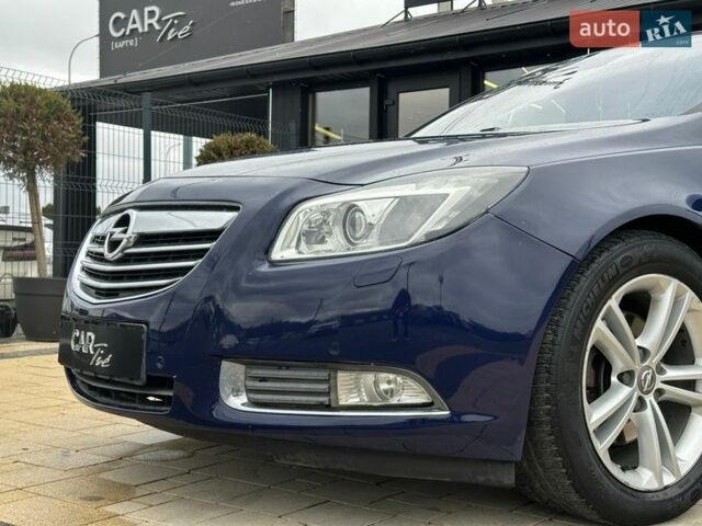 Синій Опель Інсігнія, об'ємом двигуна 2 л та пробігом 266 тис. км за 8400 $, фото 5 на Automoto.ua