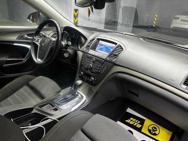 Синий Опель Инсигния, объемом двигателя 2 л и пробегом 211 тыс. км за 8800 $, фото 15 на Automoto.ua