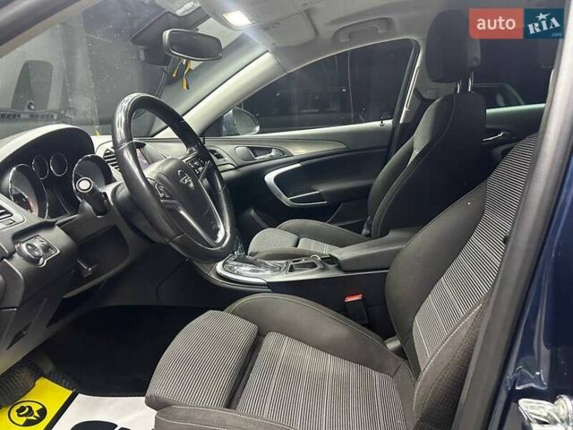 Синий Опель Инсигния, объемом двигателя 2 л и пробегом 211 тыс. км за 8800 $, фото 7 на Automoto.ua