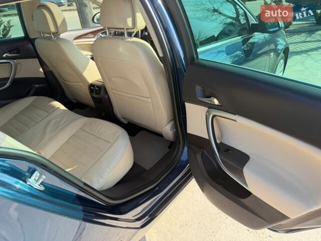 Синій Опель Інсігнія, об'ємом двигуна 2 л та пробігом 255 тис. км за 9400 $, фото 17 на Automoto.ua