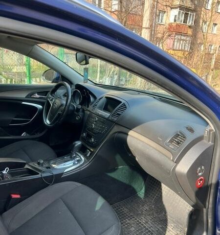 Синий Опель Инсигния, объемом двигателя 1.96 л и пробегом 235 тыс. км за 6600 $, фото 5 на Automoto.ua