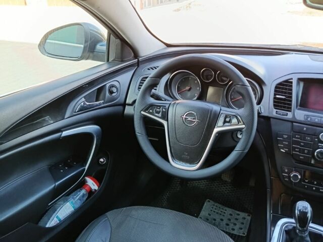 Синий Опель Инсигния, объемом двигателя 2 л и пробегом 230 тыс. км за 7300 $, фото 8 на Automoto.ua