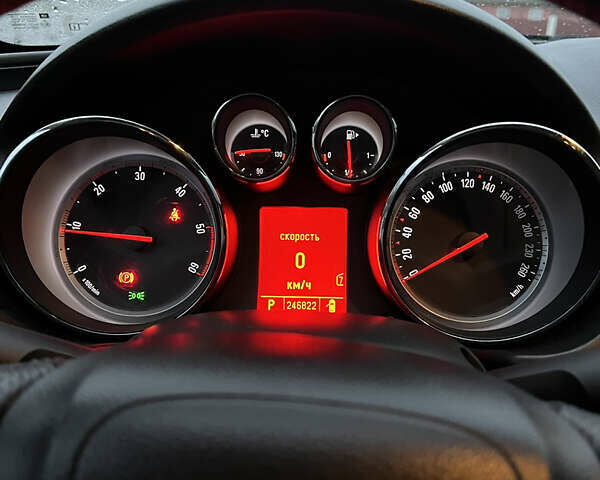 Синий Опель Инсигния, объемом двигателя 1.96 л и пробегом 246 тыс. км за 7200 $, фото 19 на Automoto.ua