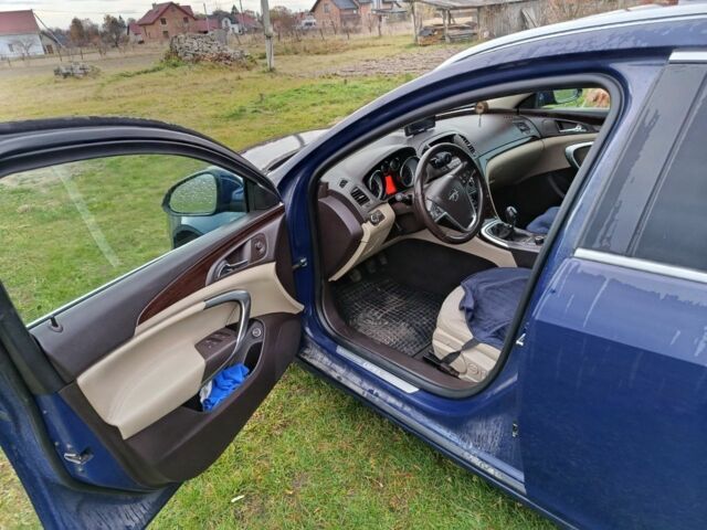 Синий Опель Инсигния, объемом двигателя 2 л и пробегом 341 тыс. км за 6700 $, фото 12 на Automoto.ua