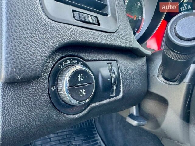 Синій Опель Інсігнія, об'ємом двигуна 1.96 л та пробігом 230 тис. км за 7900 $, фото 12 на Automoto.ua