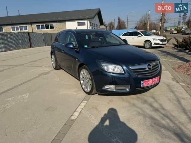 Синій Опель Інсігнія, об'ємом двигуна 2 л та пробігом 255 тис. км за 9400 $, фото 2 на Automoto.ua