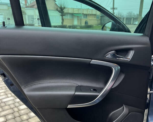 Синий Опель Инсигния, объемом двигателя 1.96 л и пробегом 246 тыс. км за 7200 $, фото 9 на Automoto.ua