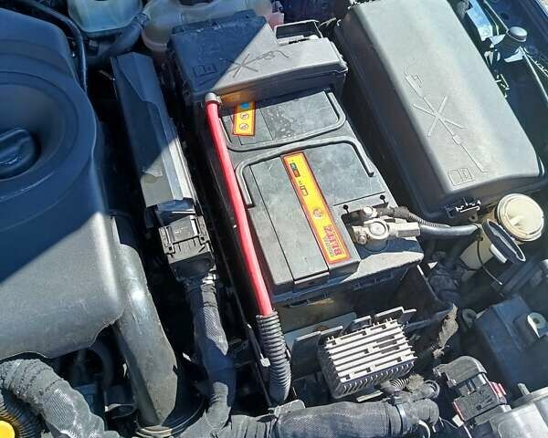 Синий Опель Инсигния, объемом двигателя 2 л и пробегом 201 тыс. км за 9200 $, фото 8 на Automoto.ua