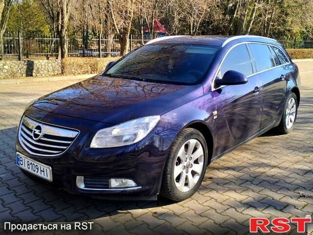 Синий Опель Инсигния, объемом двигателя 2 л и пробегом 257 тыс. км за 8000 $, фото 2 на Automoto.ua