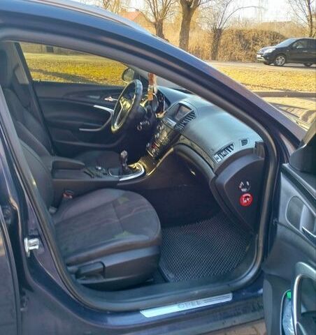 Синий Опель Инсигния, объемом двигателя 1.96 л и пробегом 257 тыс. км за 8200 $, фото 8 на Automoto.ua