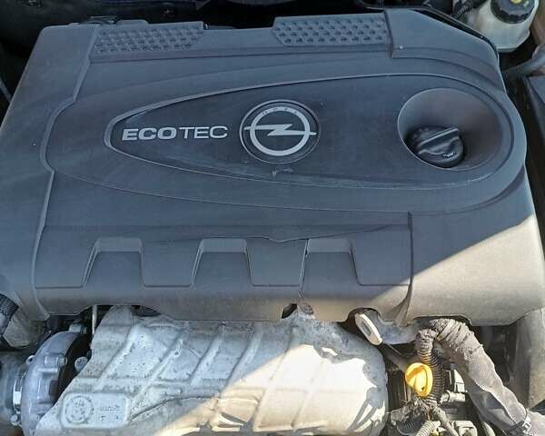 Синий Опель Инсигния, объемом двигателя 2 л и пробегом 201 тыс. км за 9200 $, фото 7 на Automoto.ua