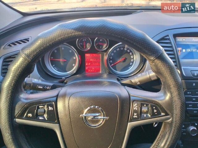 Синий Опель Инсигния, объемом двигателя 1.96 л и пробегом 257 тыс. км за 8200 $, фото 7 на Automoto.ua