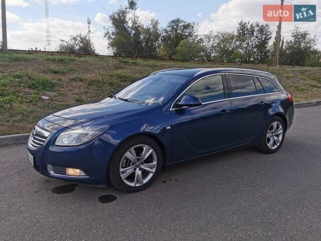 Синий Опель Инсигния, объемом двигателя 1.96 л и пробегом 340 тыс. км за 8000 $, фото 5 на Automoto.ua