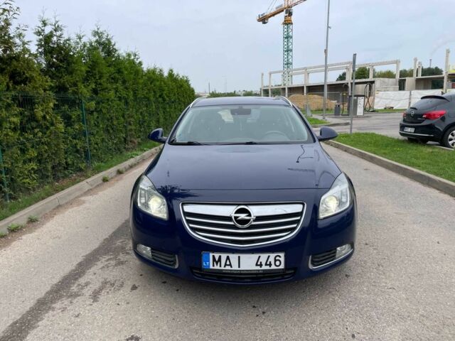 Синий Опель Инсигния, объемом двигателя 2 л и пробегом 277 тыс. км за 4450 $, фото 1 на Automoto.ua