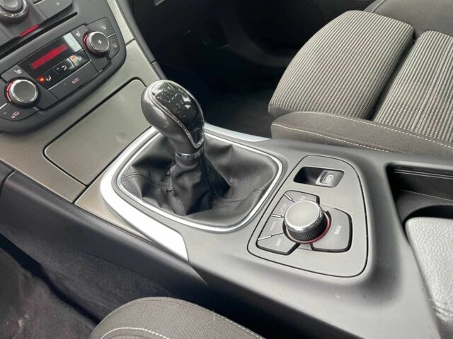 Синий Опель Инсигния, объемом двигателя 2 л и пробегом 277 тыс. км за 4450 $, фото 13 на Automoto.ua