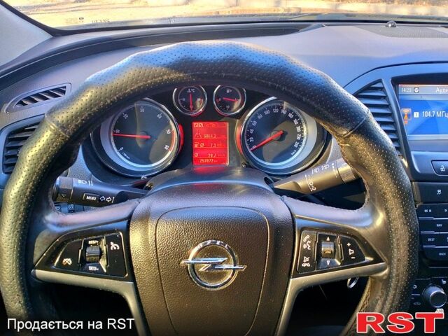 Синий Опель Инсигния, объемом двигателя 2 л и пробегом 257 тыс. км за 8200 $, фото 13 на Automoto.ua