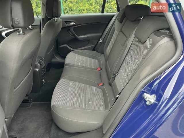 Опель Инсигния 2012 в Харькове на Automoto.ua Синий Опель Инсигния, объемом двигателя 2 л и пробегом 277 тыс. км за 4650 $, фото 15 на Automoto.ua