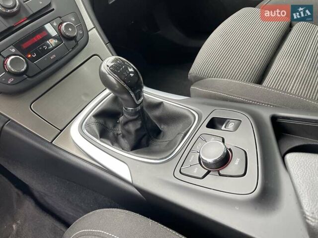 Опель Инсигния 2012 в Харькове на Automoto.ua Синий Опель Инсигния, объемом двигателя 2 л и пробегом 277 тыс. км за 4650 $, фото 9 на Automoto.ua