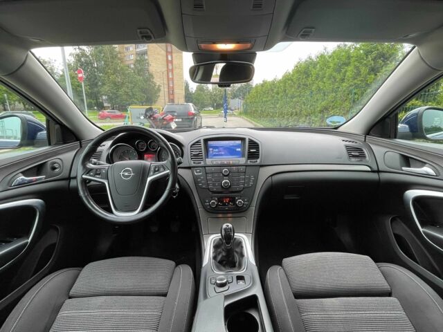 Синий Опель Инсигния, объемом двигателя 2 л и пробегом 277 тыс. км за 4450 $, фото 14 на Automoto.ua