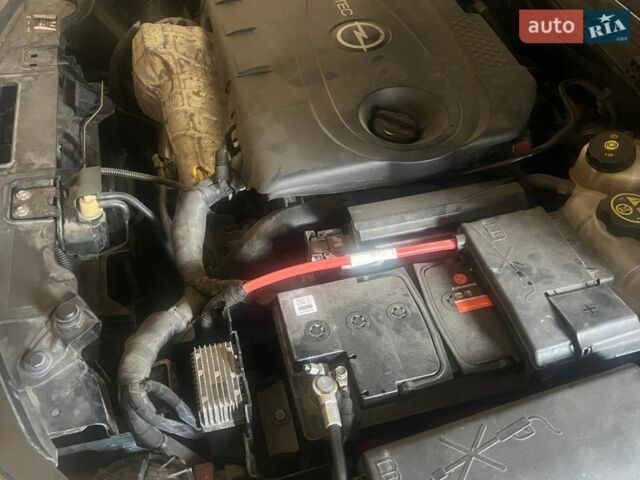 Синий Опель Инсигния, объемом двигателя 2 л и пробегом 236 тыс. км за 14500 $, фото 17 на Automoto.ua