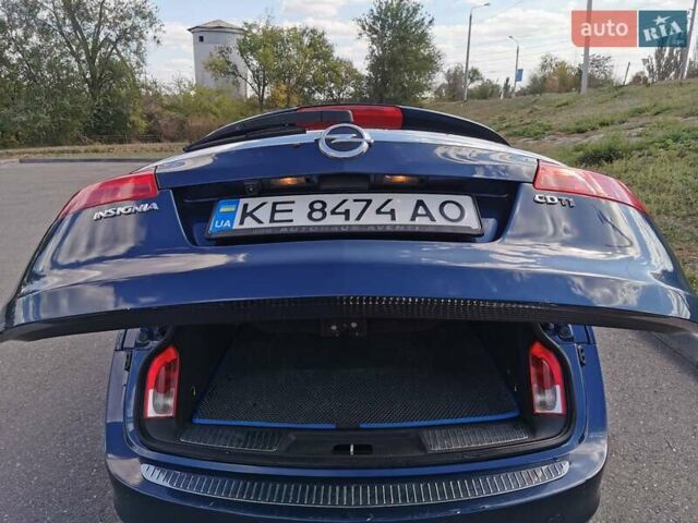 Синий Опель Инсигния, объемом двигателя 1.96 л и пробегом 340 тыс. км за 8000 $, фото 11 на Automoto.ua