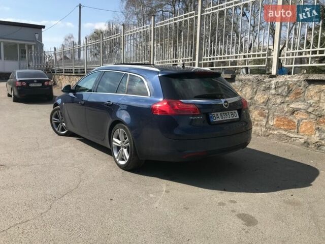 Синий Опель Инсигния, объемом двигателя 2 л и пробегом 236 тыс. км за 14500 $, фото 4 на Automoto.ua