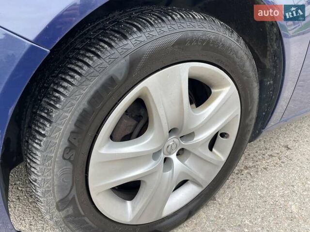 Опель Инсигния 2012 в Харькове на Automoto.ua Синий Опель Инсигния, объемом двигателя 2 л и пробегом 277 тыс. км за 4650 $, фото 5 на Automoto.ua