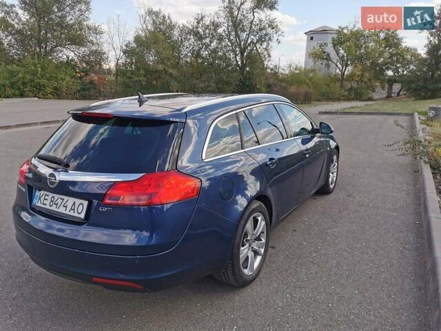 Синий Опель Инсигния, объемом двигателя 1.96 л и пробегом 340 тыс. км за 8000 $, фото 3 на Automoto.ua