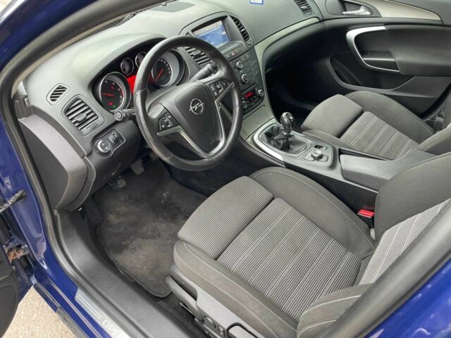 Синий Опель Инсигния, объемом двигателя 2 л и пробегом 277 тыс. км за 4450 $, фото 10 на Automoto.ua