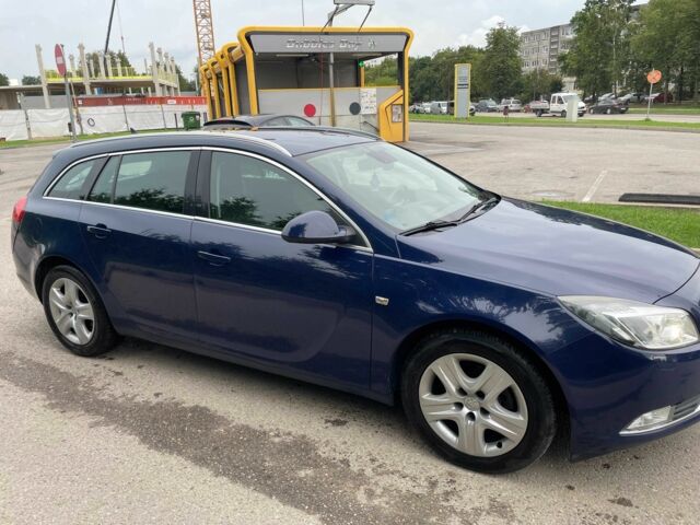 Синий Опель Инсигния, объемом двигателя 2 л и пробегом 277 тыс. км за 4450 $, фото 3 на Automoto.ua