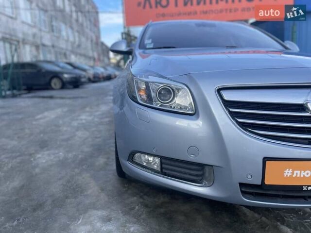 Синій Опель Інсігнія, об'ємом двигуна 1.96 л та пробігом 267 тис. км за 9000 $, фото 86 на Automoto.ua