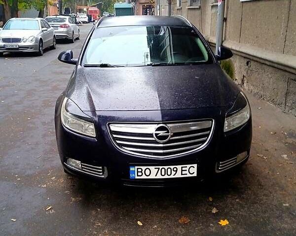 Синий Опель Инсигния, объемом двигателя 2 л и пробегом 360 тыс. км за 8700 $, фото 1 на Automoto.ua