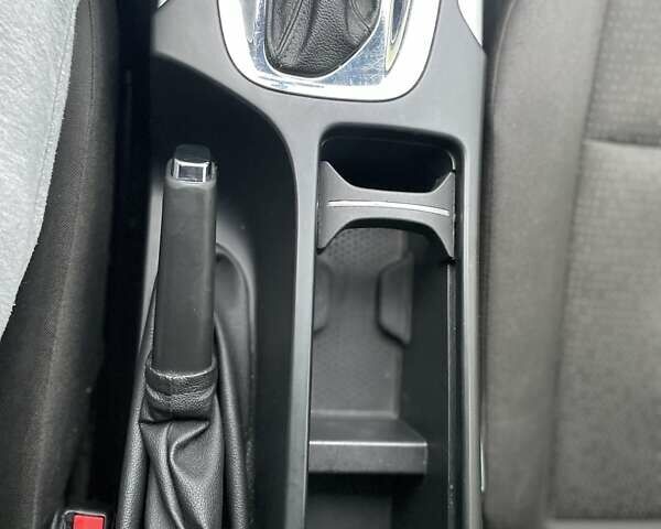 Синій Опель Інсігнія, об'ємом двигуна 1.96 л та пробігом 292 тис. км за 7300 $, фото 19 на Automoto.ua