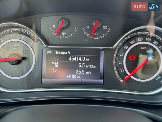 Синій Опель Інсігнія, об'ємом двигуна 1.96 л та пробігом 254 тис. км за 10900 $, фото 24 на Automoto.ua