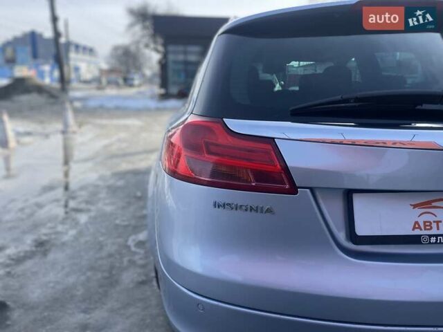 Синій Опель Інсігнія, об'ємом двигуна 1.96 л та пробігом 267 тис. км за 9000 $, фото 88 на Automoto.ua