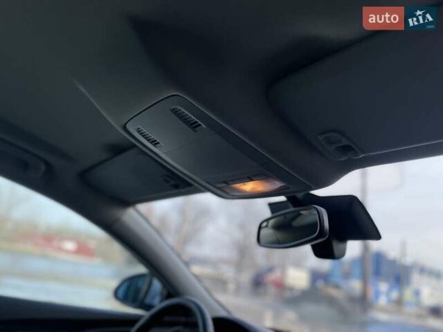 Синій Опель Інсігнія, об'ємом двигуна 1.96 л та пробігом 267 тис. км за 9000 $, фото 68 на Automoto.ua