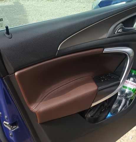 Синий Опель Инсигния, объемом двигателя 2 л и пробегом 220 тыс. км за 8300 $, фото 8 на Automoto.ua