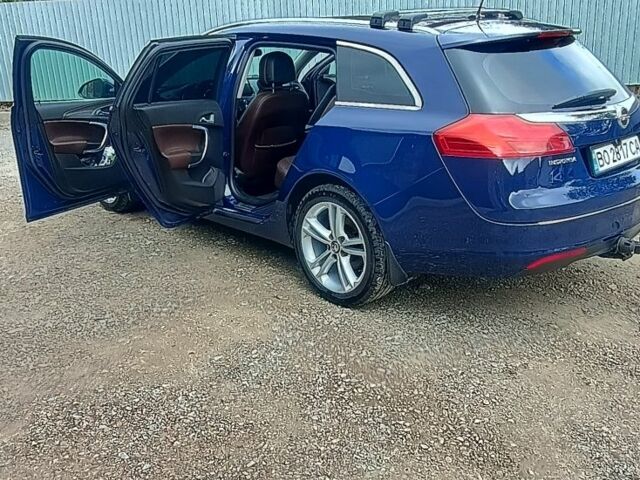 Синий Опель Инсигния, объемом двигателя 2 л и пробегом 220 тыс. км за 8300 $, фото 13 на Automoto.ua