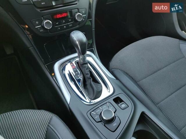 Синій Опель Інсігнія, об'ємом двигуна 1.96 л та пробігом 200 тис. км за 9779 $, фото 19 на Automoto.ua