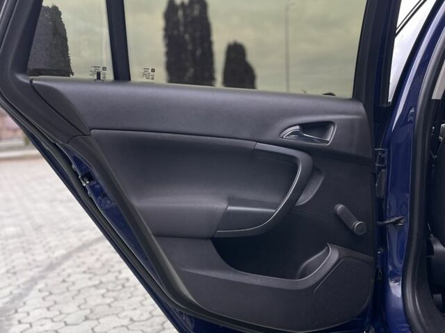 Синій Опель Інсігнія, об'ємом двигуна 2 л та пробігом 300 тис. км за 7400 $, фото 10 на Automoto.ua