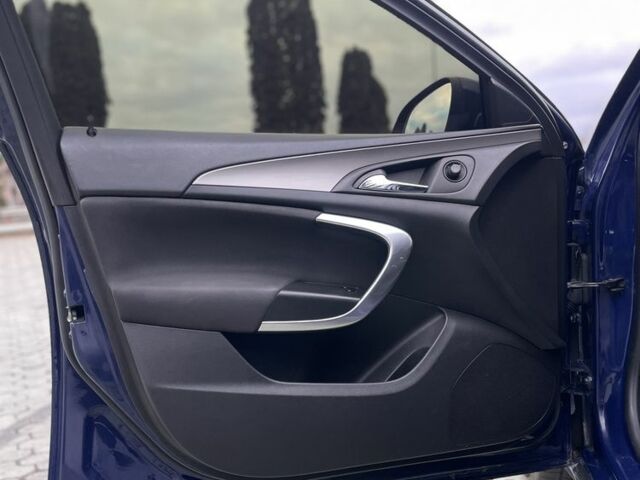 Синій Опель Інсігнія, об'ємом двигуна 2 л та пробігом 300 тис. км за 7400 $, фото 9 на Automoto.ua