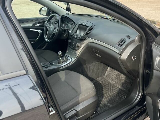 Синий Опель Инсигния, объемом двигателя 2 л и пробегом 320 тыс. км за 8700 $, фото 23 на Automoto.ua