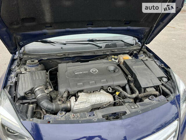 Синий Опель Инсигния, объемом двигателя 1.96 л и пробегом 226 тыс. км за 9900 $, фото 13 на Automoto.ua