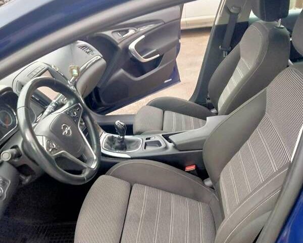 Синій Опель Інсігнія, об'ємом двигуна 1.96 л та пробігом 265 тис. км за 9500 $, фото 17 на Automoto.ua