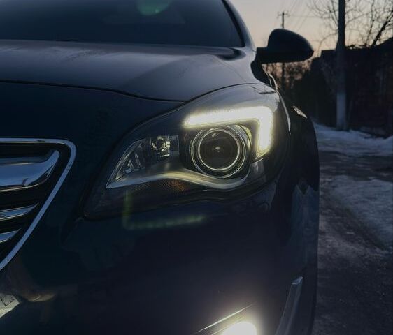 Синій Опель Інсігнія, об'ємом двигуна 2 л та пробігом 261 тис. км за 14300 $, фото 3 на Automoto.ua