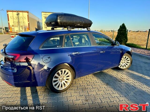 Синий Опель Инсигния, объемом двигателя 2 л и пробегом 287 тыс. км за 7800 $, фото 3 на Automoto.ua