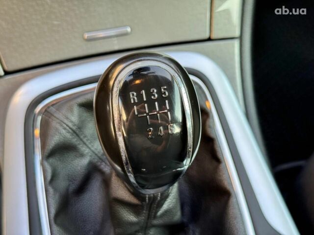 Синій Опель Інсігнія, об'ємом двигуна 2 л та пробігом 288 тис. км за 8990 $, фото 20 на Automoto.ua